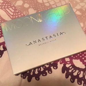 Anastasia Beverly Hills Moon Child